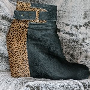 Piperlime hidden wedge bootie